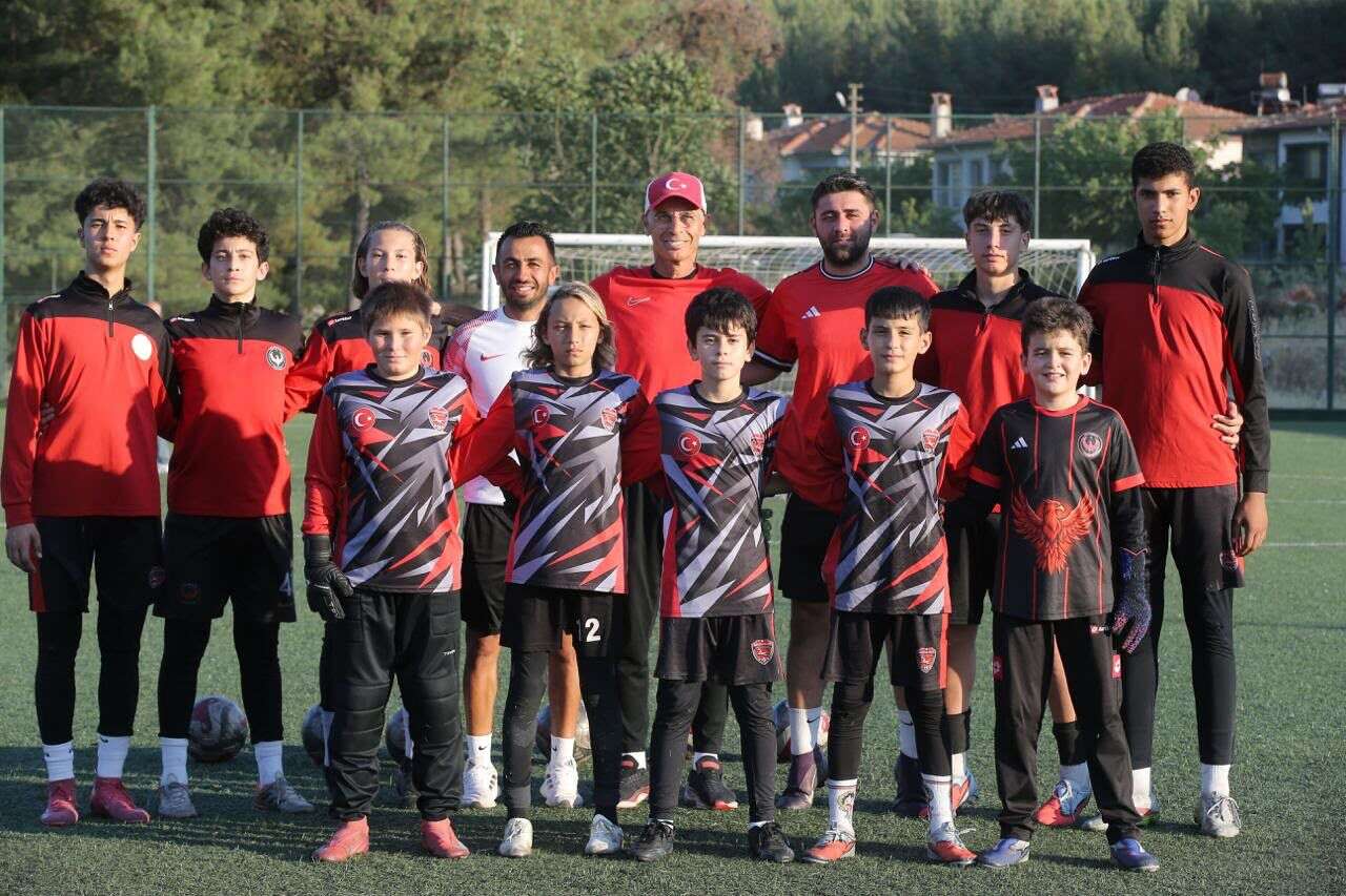 TFF Kaleci Departmanı Teknik Koordinatörü Ömer Alper Boğuşlu, Menteşe'de Genç Kalecilerle Buluştu 3